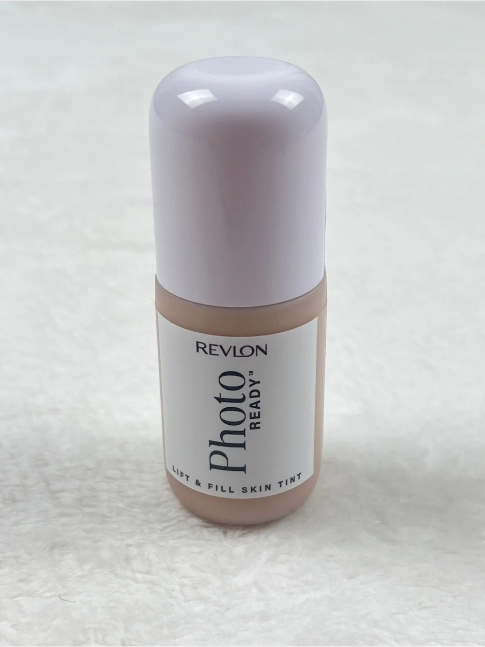 Revlon PhotoReady Lift & Fill Skin Tint Shade 120 New